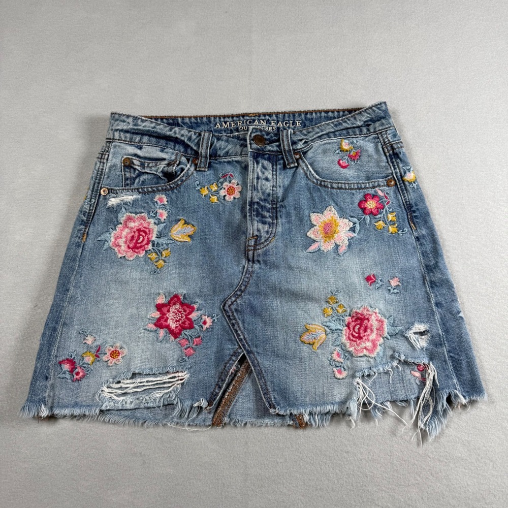 American Eagle AE Womens 0 Skirt Floral Embroidered Distressed Denim Mini Skirt